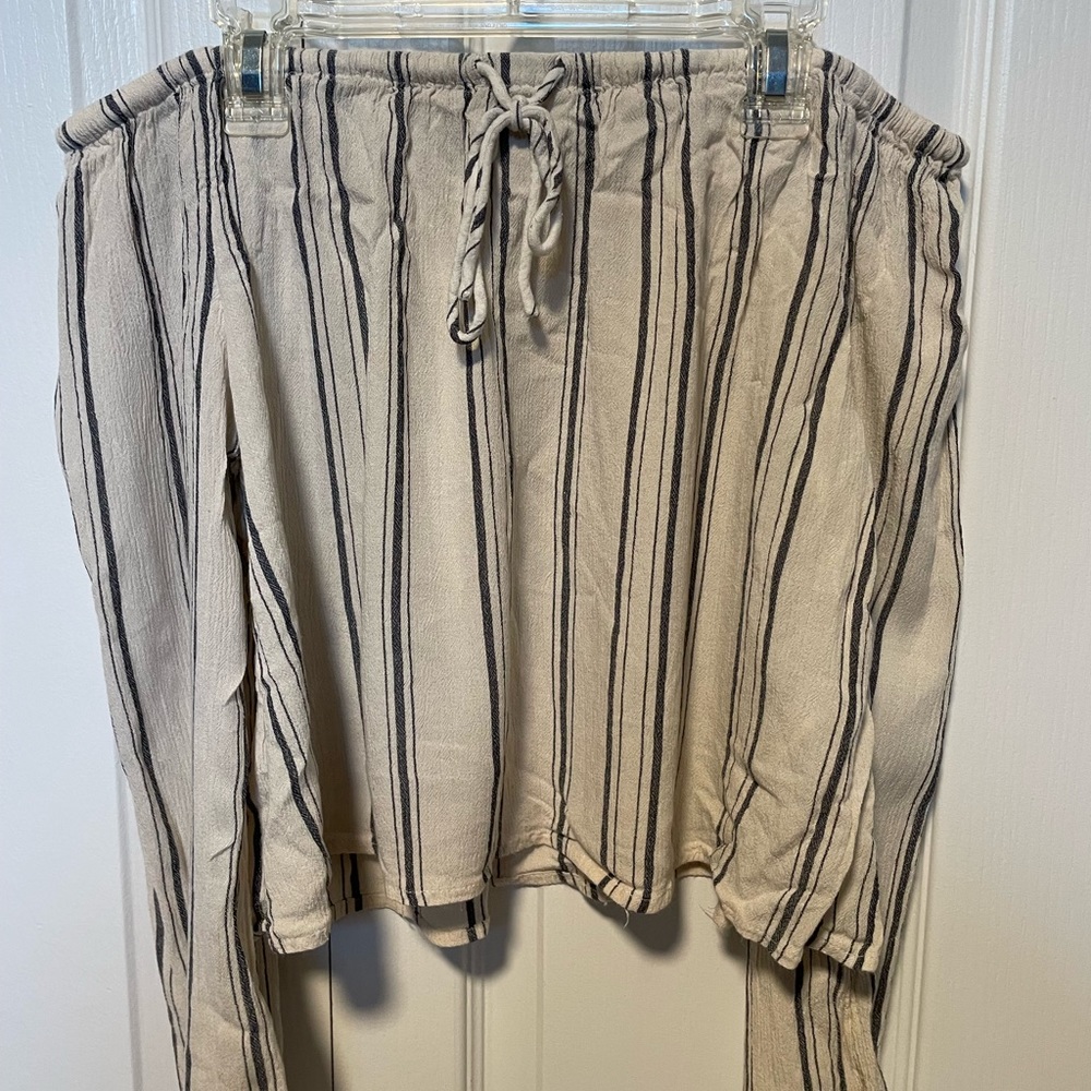 Flowey Cropped Strapless, Longsleeve Top